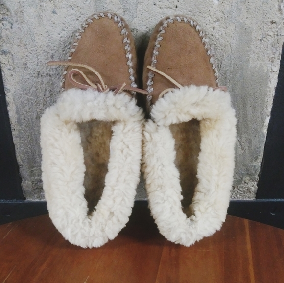 L.L.Bean | Wicked Good Fur Moccasins Slipper Shoes - Sz. 8 - Picture 8 of 8